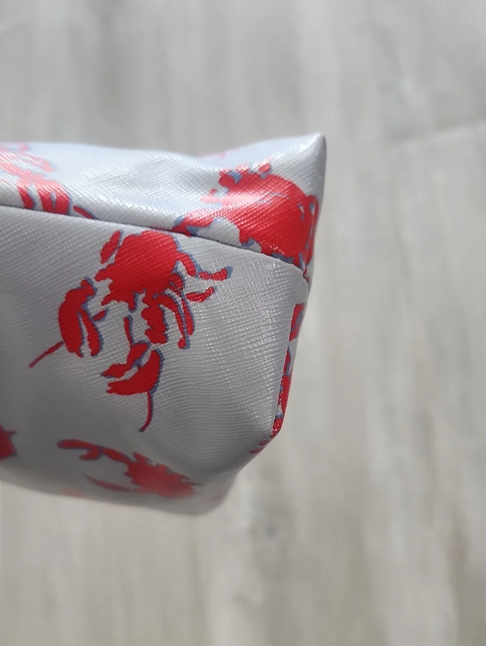 Kate Spade Shore Thing Briley Lobster cosmetic pouch